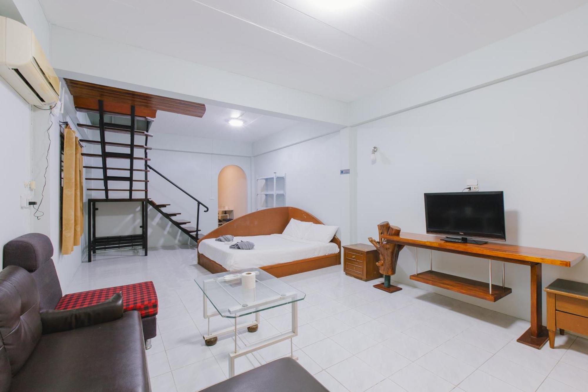 Royal Prince Residence Patong Exterior photo