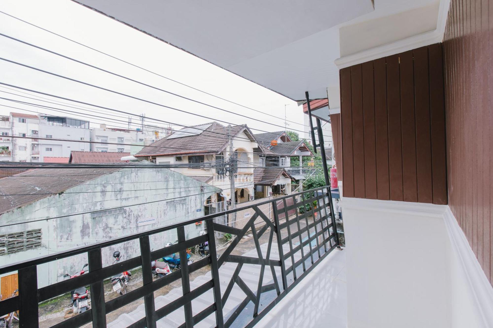 Royal Prince Residence Patong Room photo