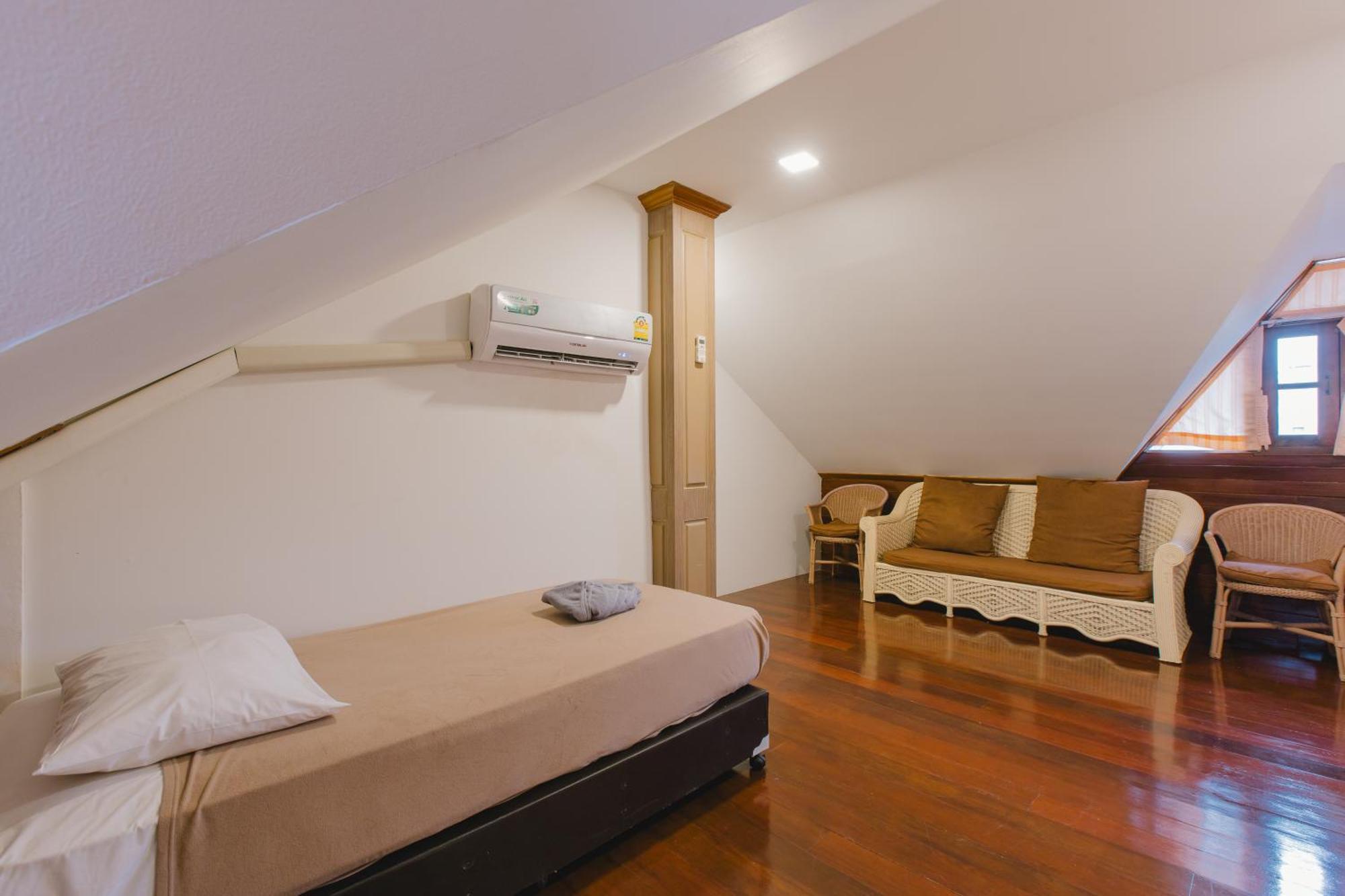 Royal Prince Residence Patong Room photo