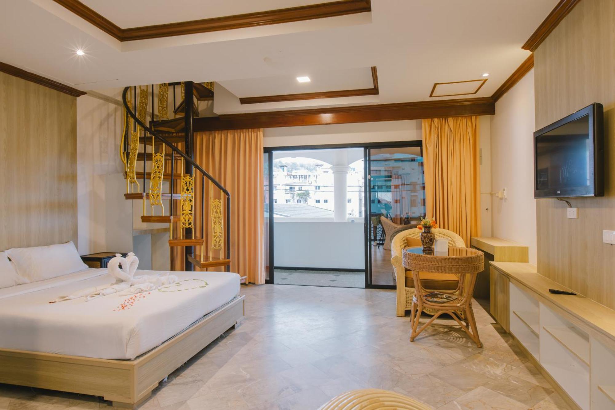Royal Prince Residence Patong Exterior photo