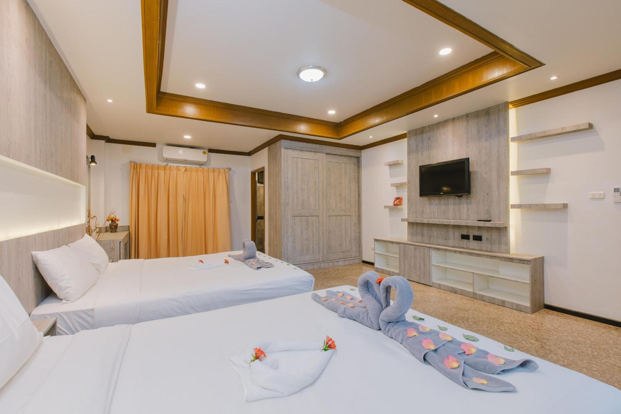 Royal Prince Residence Patong Exterior photo