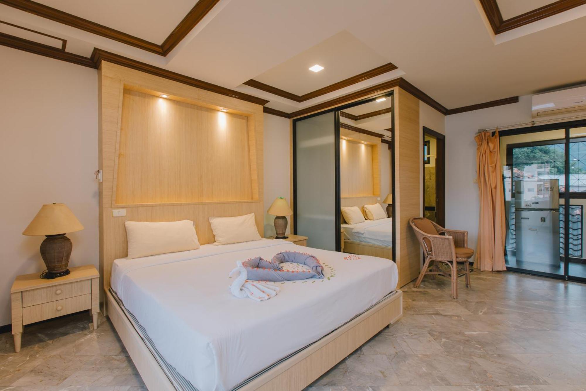 Royal Prince Residence Patong Room photo