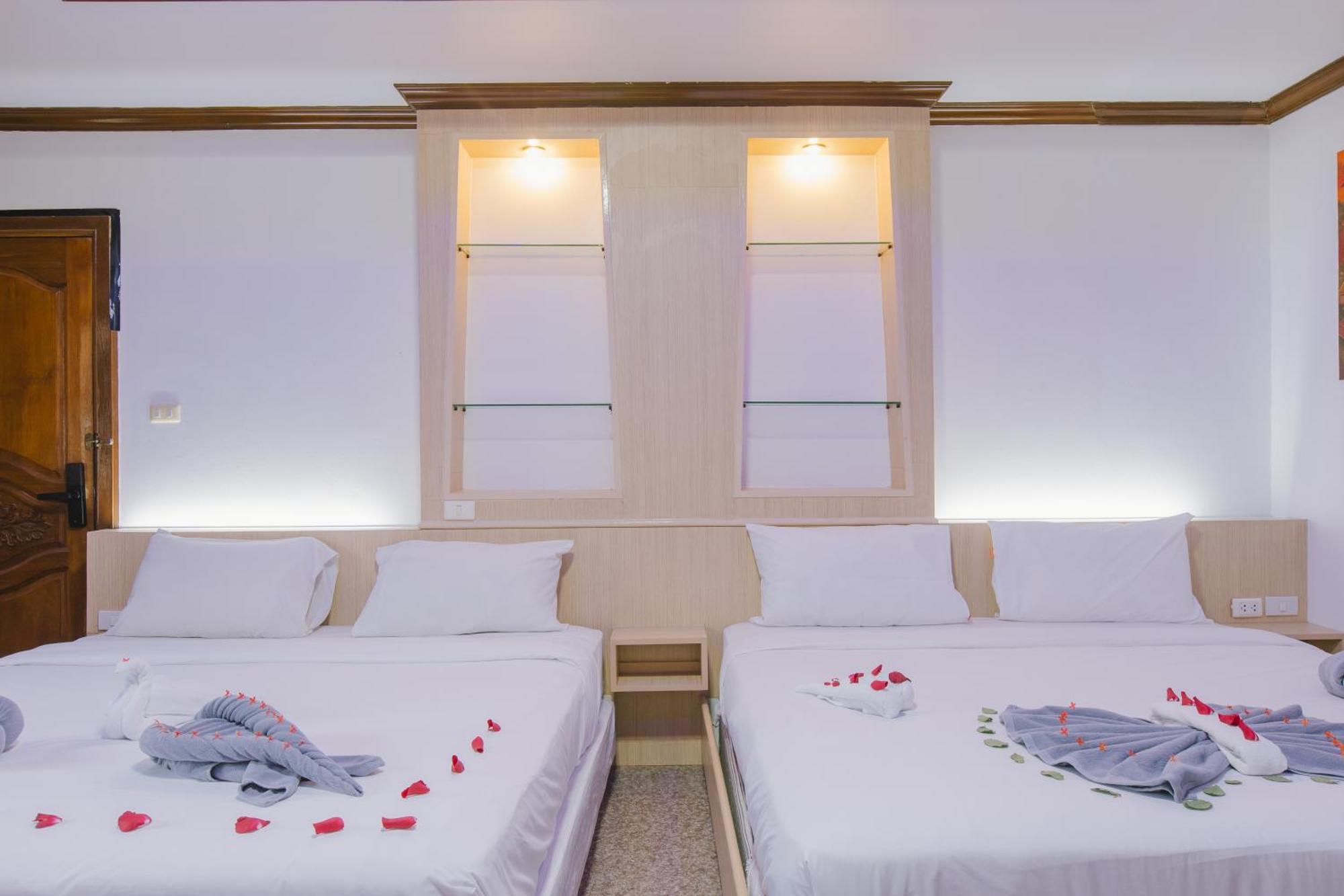 Royal Prince Residence Patong Room photo